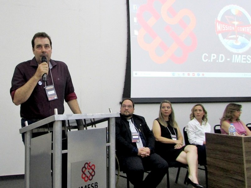 32ª Semana de Administração | Carol Curimbaba