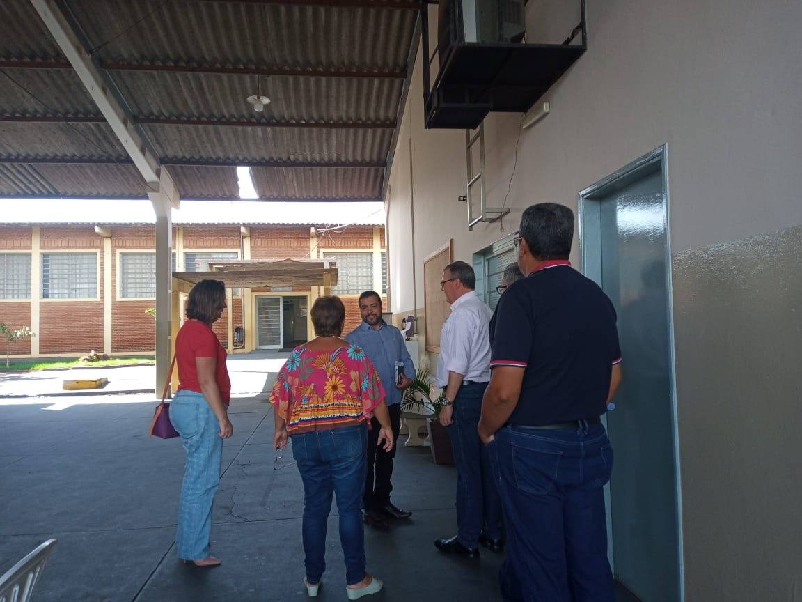 IMESB recebe visita do deputado Marcolino